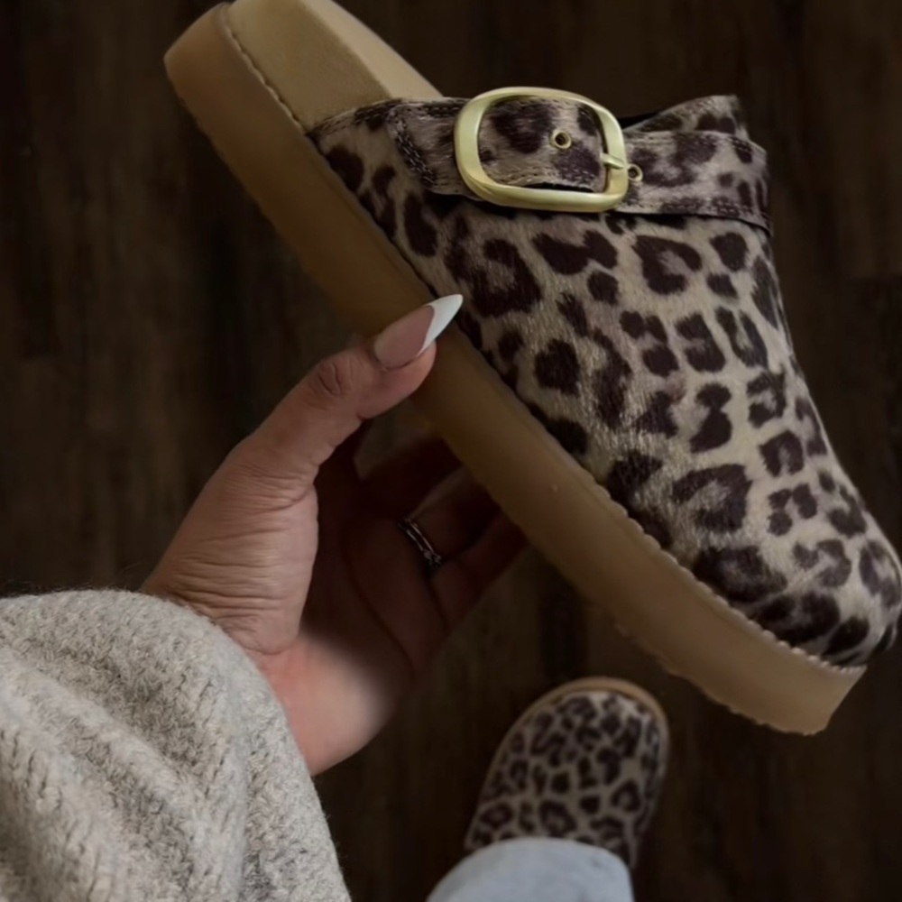 Women’s Leopard Print Slip-On Clog with Buckle 6
